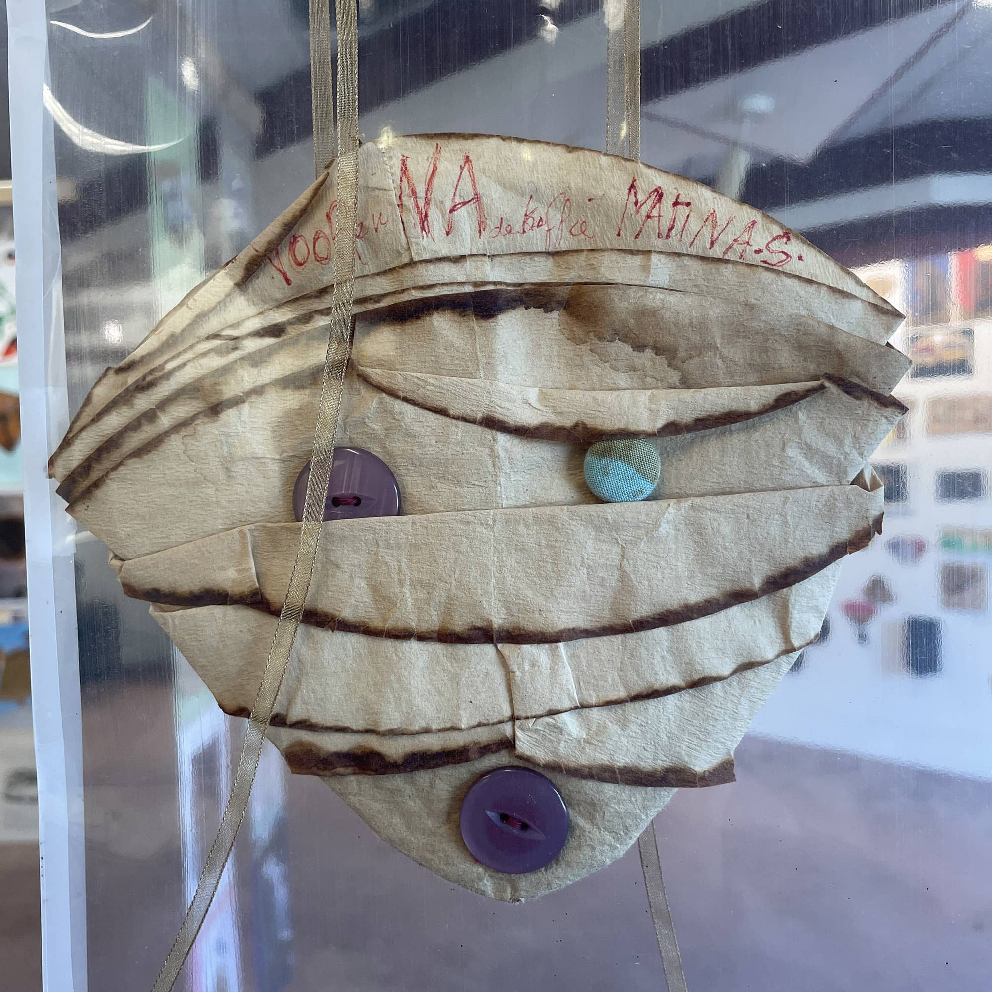 Expositie: Used coffee filter mail art project @ NO ART FASHION