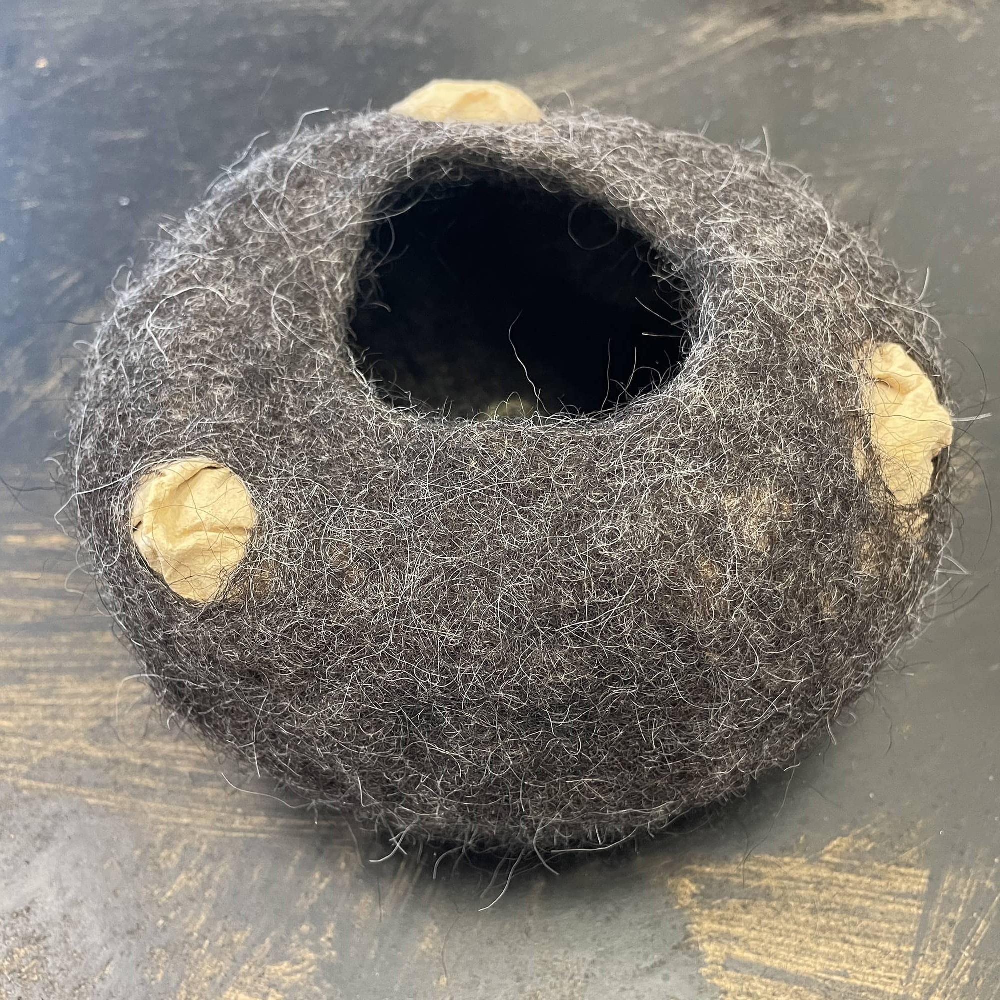 Expositie: Used coffee filter mail art project @ NO ART FASHION